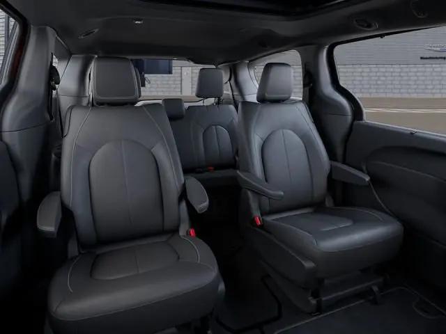 2026 Chrysler Pacifica Select AWD