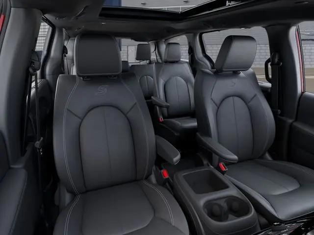 2026 Chrysler Pacifica Select AWD