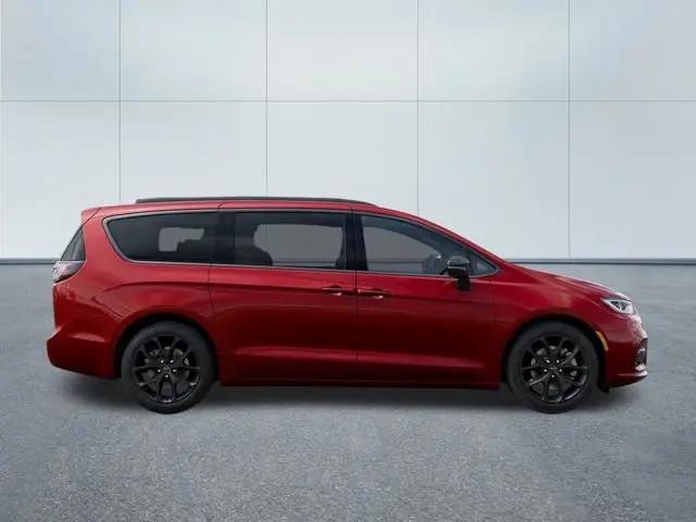 2026 Chrysler Pacifica Select AWD