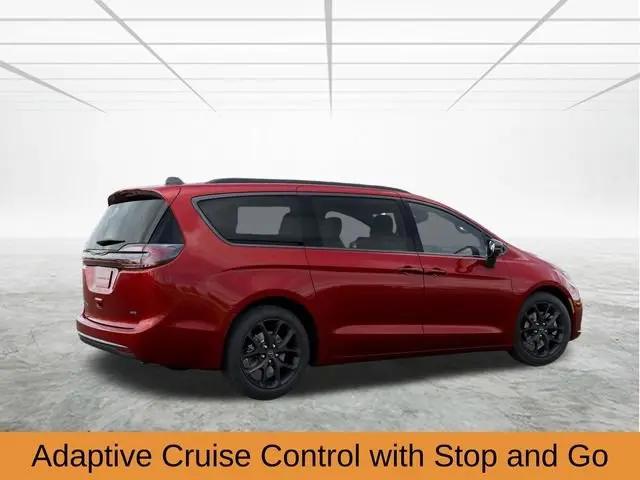2026 Chrysler Pacifica Select AWD