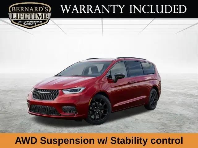 2026 Chrysler Pacifica Select AWD for sale in New Richmond, WI
