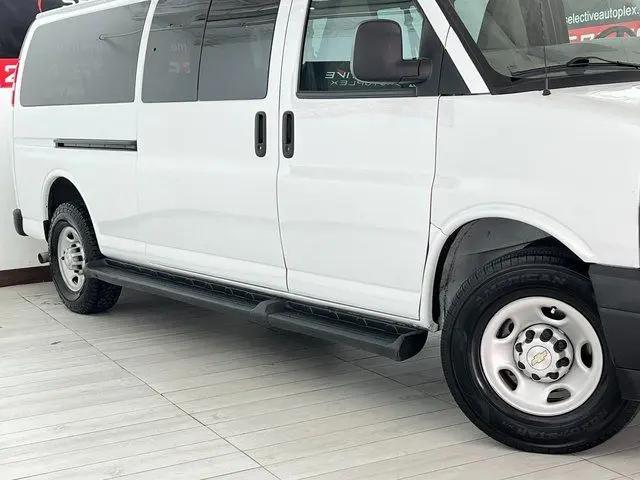 2023 Chevrolet Express Passenger RWD 3500 Extended Wheelbase LS