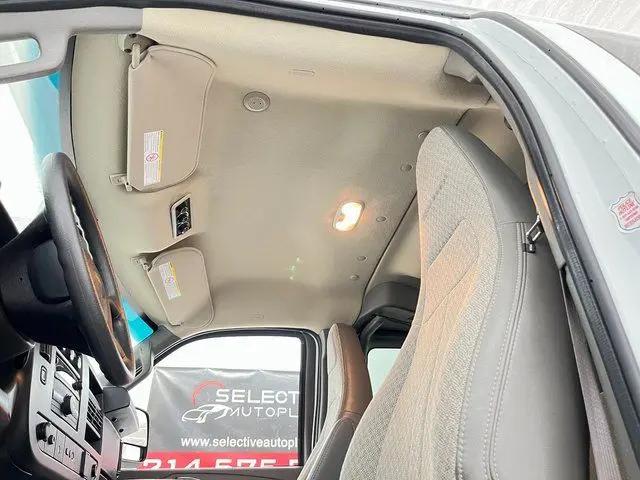2023 Chevrolet Express Passenger RWD 3500 Extended Wheelbase LS