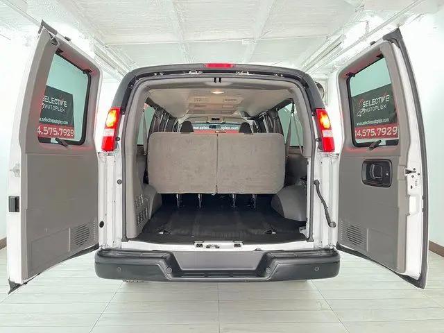2023 Chevrolet Express Passenger RWD 3500 Extended Wheelbase LS