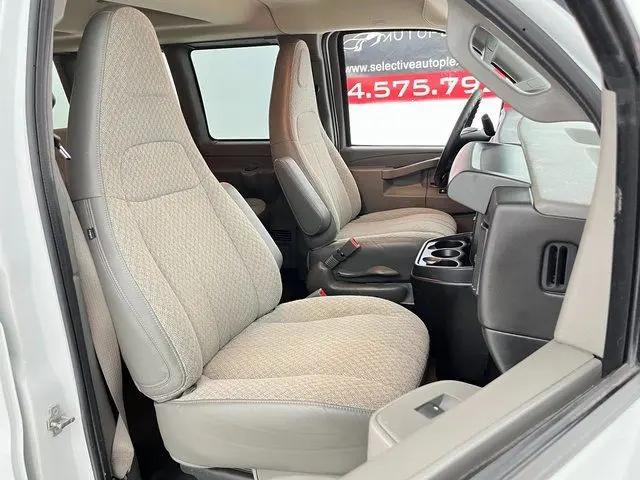2023 Chevrolet Express Passenger RWD 3500 Extended Wheelbase LS