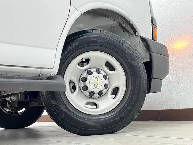 2023 Chevrolet Express Passenger RWD 3500 Extended Wheelbase LS