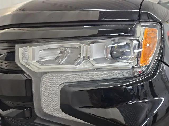2022 Chevrolet Silverado 1500 4WD Crew Cab Short Bed RST