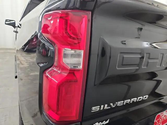 2022 Chevrolet Silverado 1500 4WD Crew Cab Short Bed RST