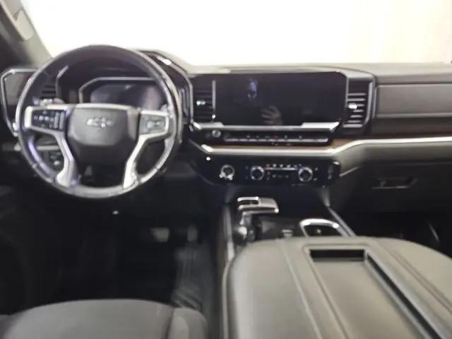 2022 Chevrolet Silverado 1500 4WD Crew Cab Short Bed RST