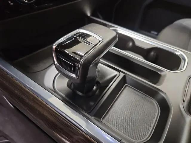 2022 Chevrolet Silverado 1500 4WD Crew Cab Short Bed RST