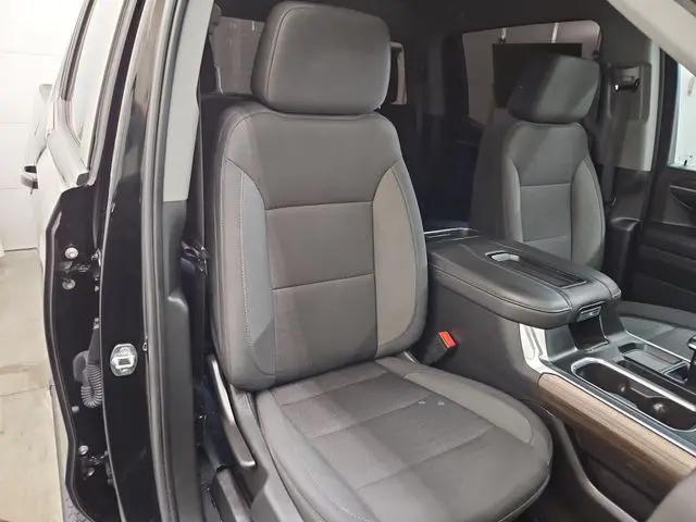 2022 Chevrolet Silverado 1500 4WD Crew Cab Short Bed RST