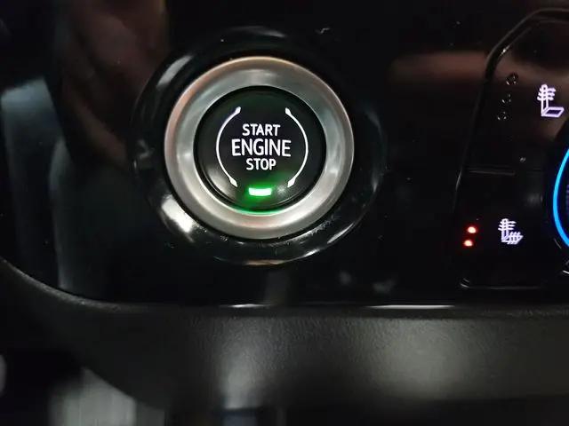 2022 Chevrolet Silverado 1500 4WD Crew Cab Short Bed RST