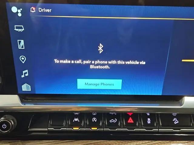 2022 Chevrolet Silverado 1500 4WD Crew Cab Short Bed RST