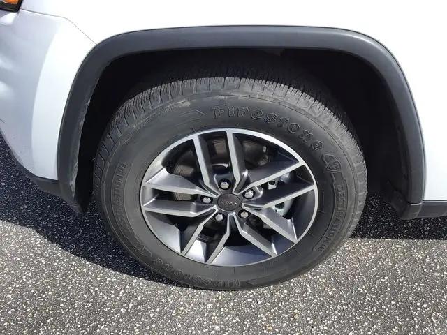 2022 Jeep Grand Cherokee Limited 4x2