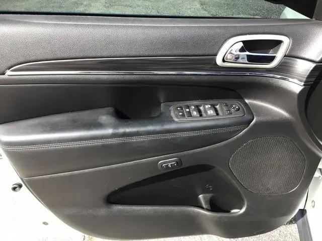 2022 Jeep Grand Cherokee Limited 4x2