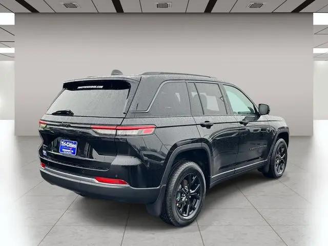 2026 Jeep Grand Cherokee Altitude 4x4