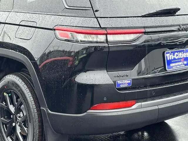 2026 Jeep Grand Cherokee Altitude 4x4