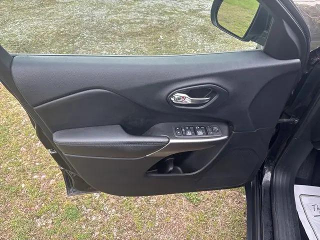 2019 Jeep Cherokee Latitude Plus 4x4