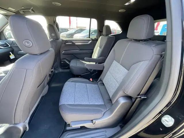 2026 GMC Acadia Elevation FWD