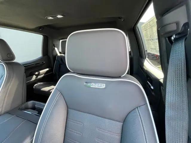 2026 GMC Sierra 1500 Crew Cab, Short Bed, AT4X, 4WD