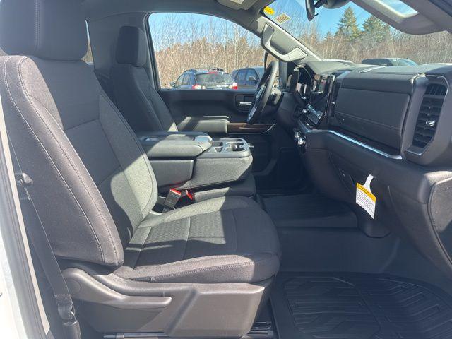 2026 GMC Sierra 2500HD Regular Cab, Long Bed, SLE, 4WD