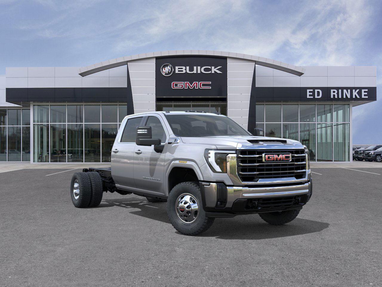 2026 GMC Sierra 3500HD Chassis SLE Crew Cab 4WD