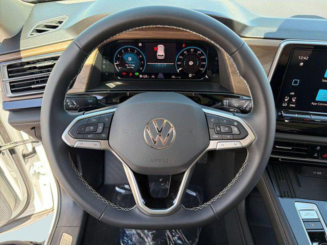 2026 Volkswagen Atlas SE with Technology