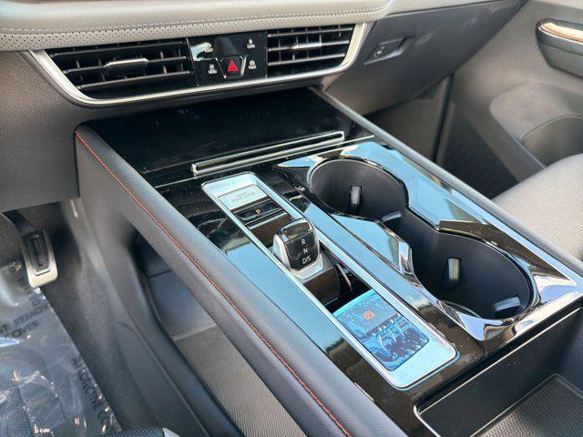 2026 Volkswagen Atlas Peak Edition