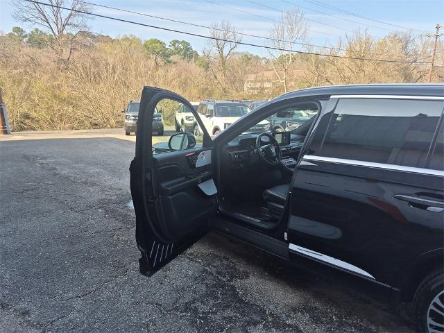 2025 Lincoln Aviator Black Label