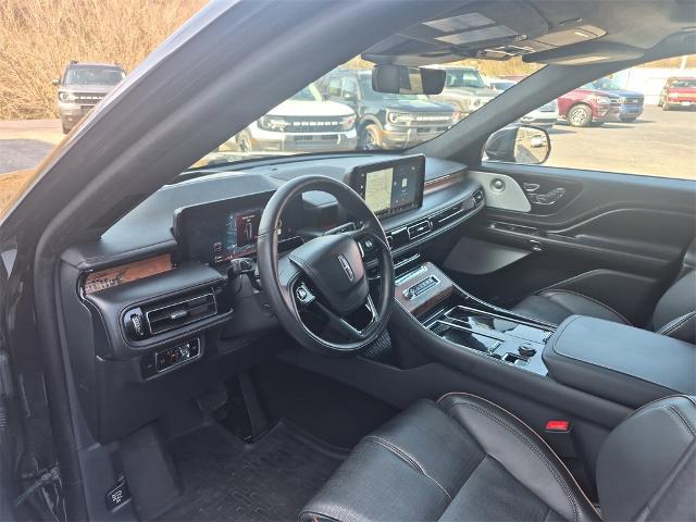 2025 Lincoln Aviator Black Label