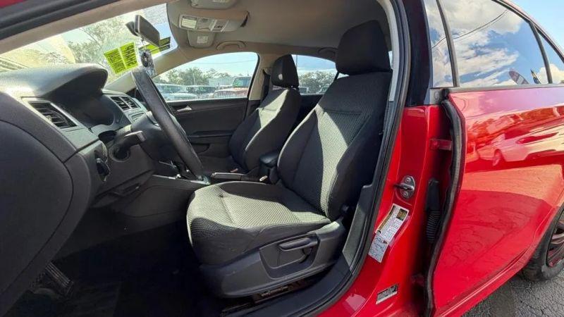 2014 Volkswagen Jetta 2.0L S
