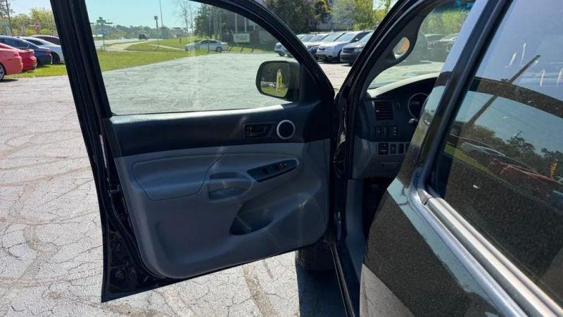 2012 Toyota Tacoma Base V6