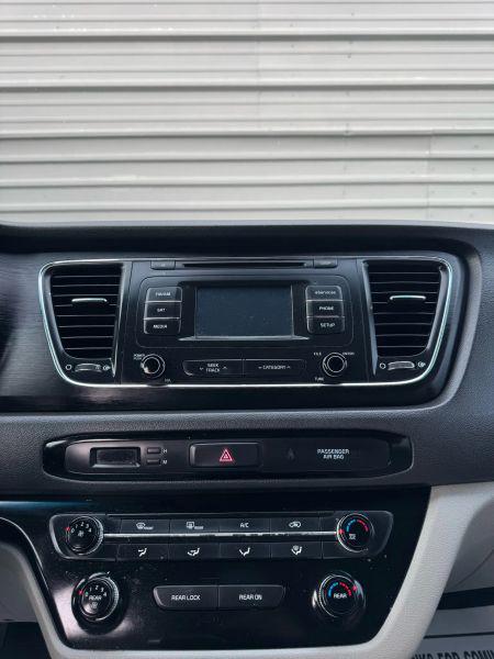 2016 Kia Sedona LX