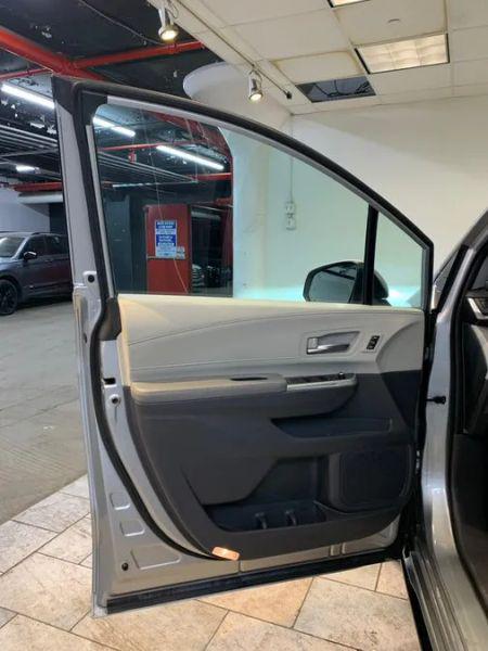 2023 Toyota Sienna Limited