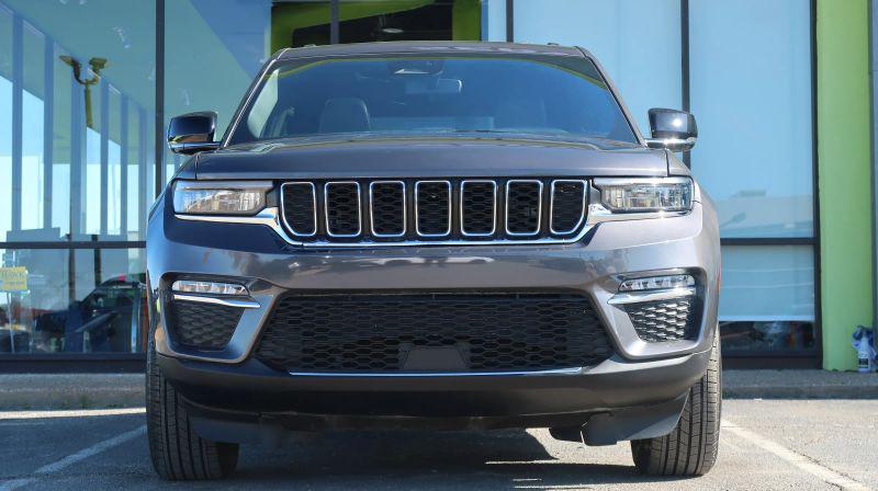 2024 Jeep Grand Cherokee Anniversary Edition