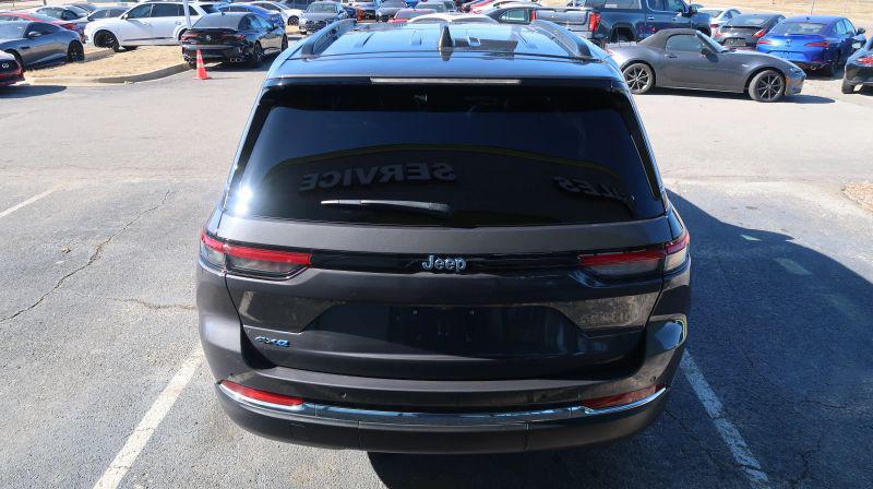 2024 Jeep Grand Cherokee Anniversary Edition