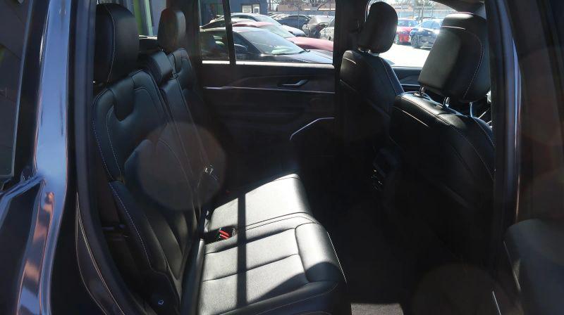 2024 Jeep Grand Cherokee Anniversary Edition