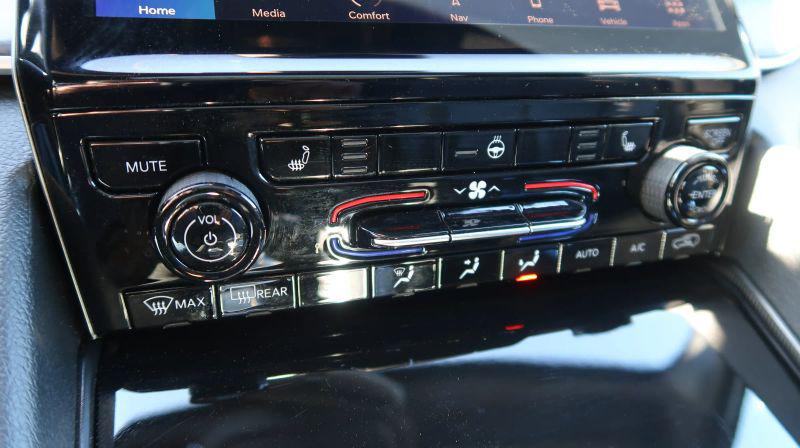 2024 Jeep Grand Cherokee Anniversary Edition