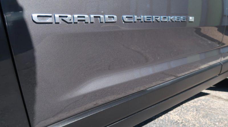 2024 Jeep Grand Cherokee Anniversary Edition