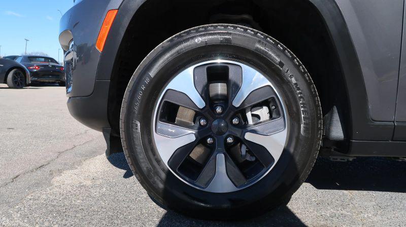 2024 Jeep Grand Cherokee Anniversary Edition