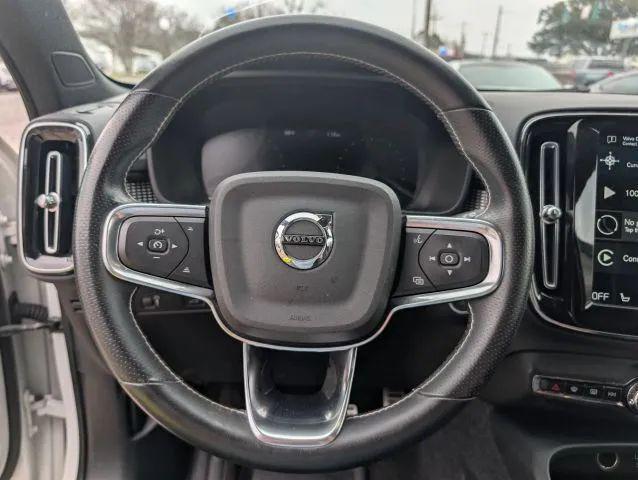 2021 Volvo XC40 T5 R-Design