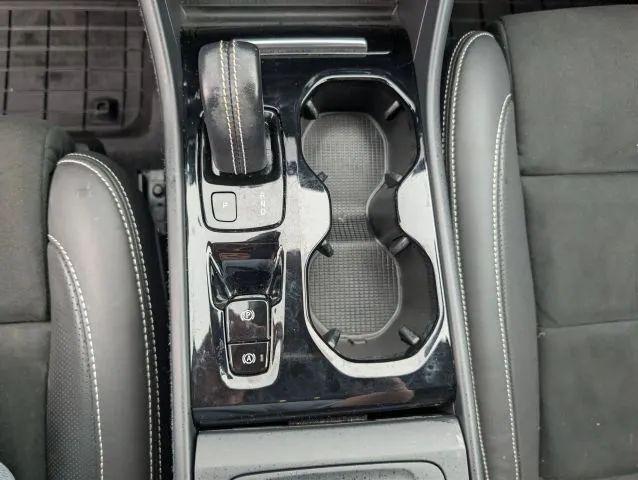 2021 Volvo XC40 T5 R-Design