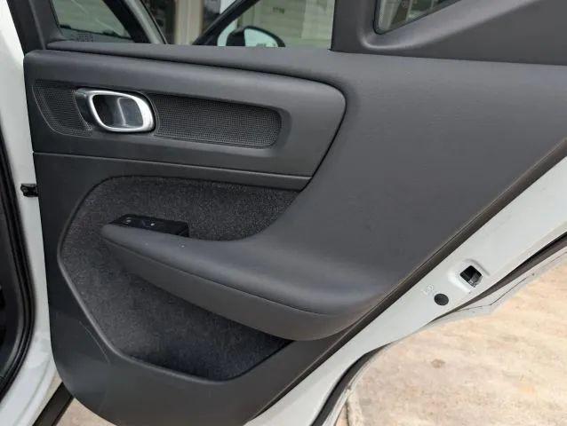 2021 Volvo XC40 T5 R-Design