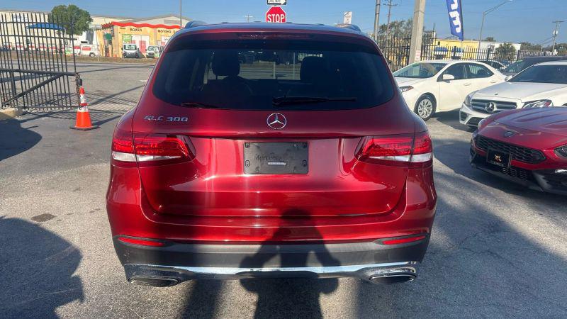 2018 Mercedes-Benz GLC 300