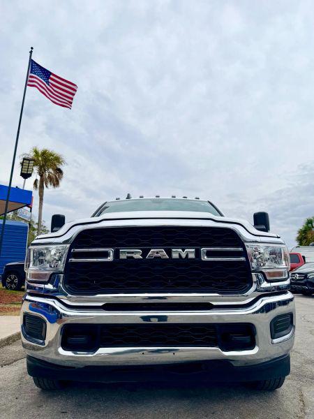 2021 Ram 3500 Tradesman Crew Cab 4x4 8' Box