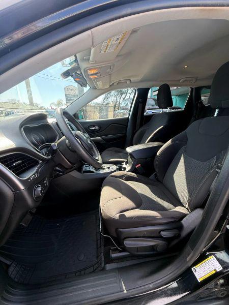 2019 Jeep Cherokee Latitude FWD