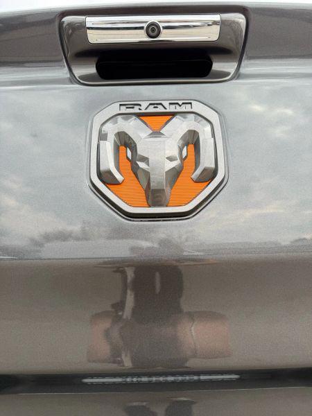 2019 Ram 1500 Laramie Crew Cab 4x4 5'7" Box