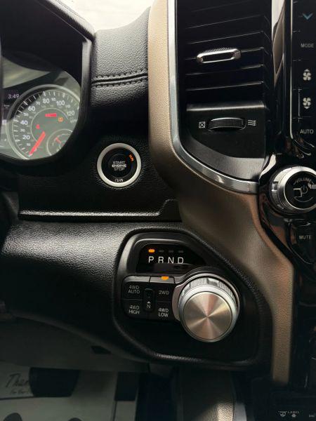2019 Ram 1500 Laramie Crew Cab 4x4 5'7" Box