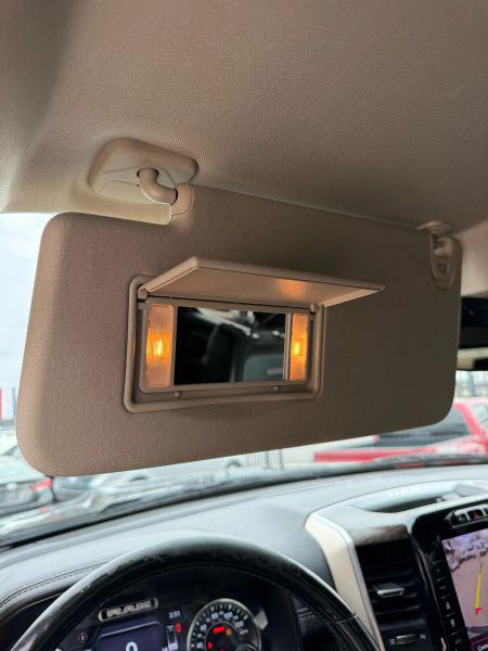 2019 Ram 1500 Laramie Crew Cab 4x4 5'7" Box