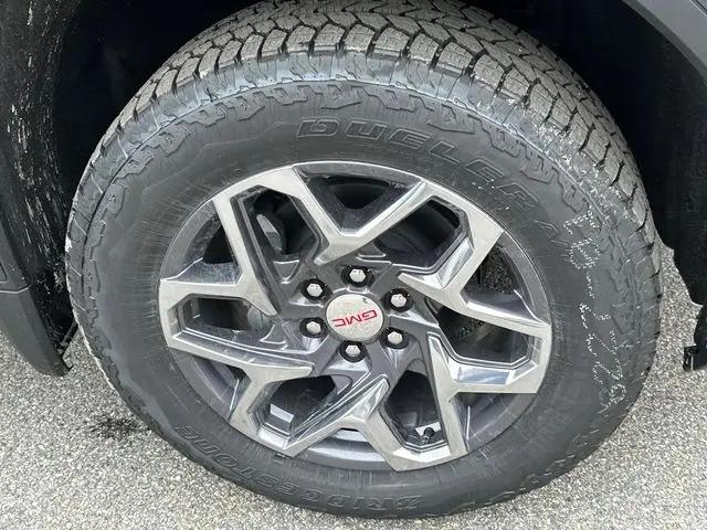 2026 GMC Sierra 1500 Crew Cab, Short Bed, SLE, 4WD